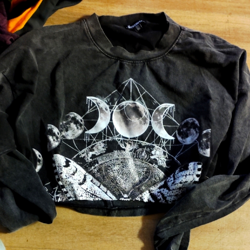 Black horoscopez Graphic Crop T shirt  with Moon Phases dice medium